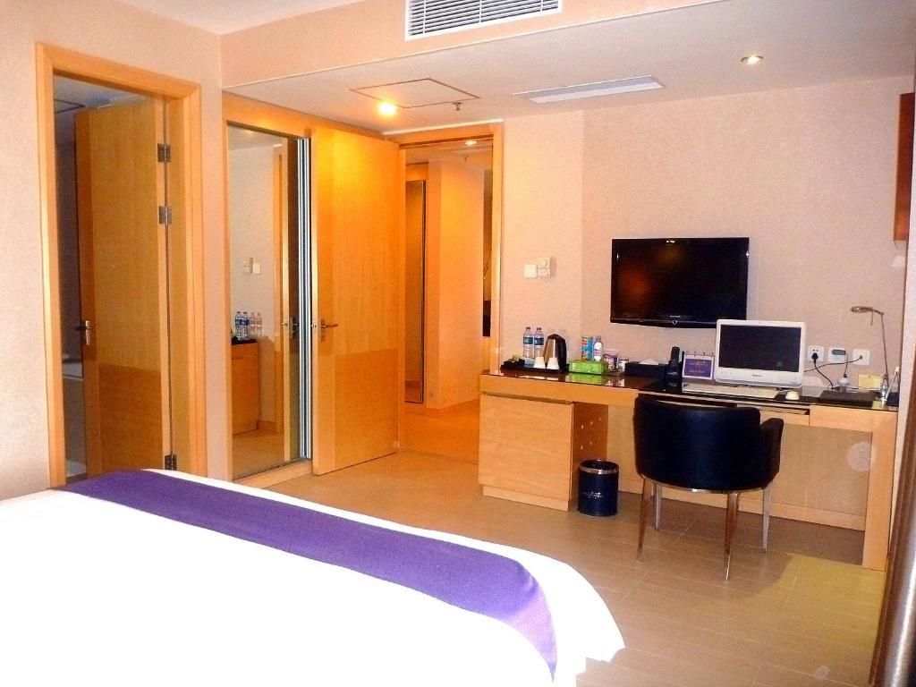 Shenzhen The Bauhinia Hotel, Mix City Shopping Center Room photo