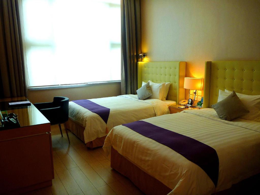 Shenzhen The Bauhinia Hotel, Mix City Shopping Center Room photo